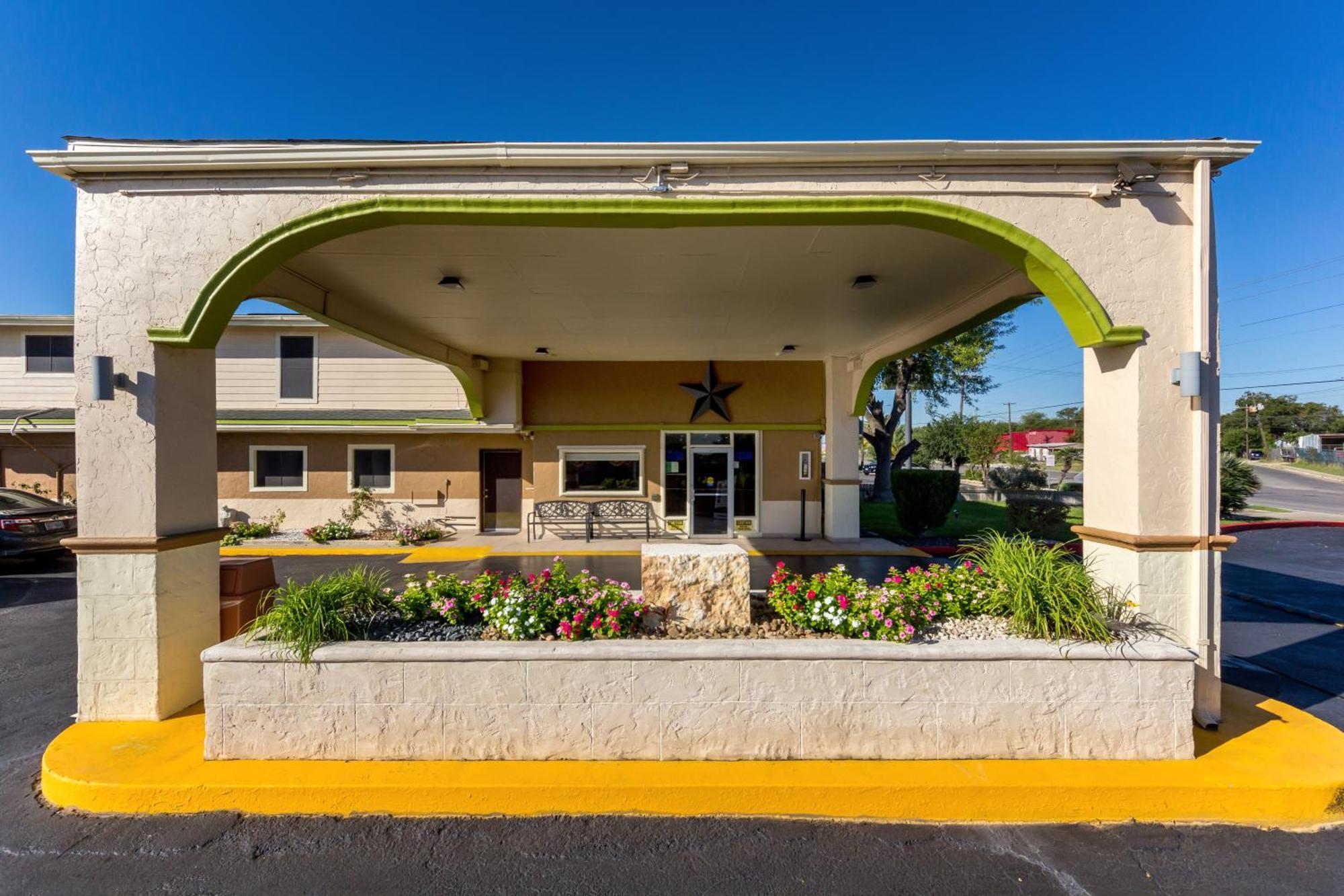 Rodeway Inn San Antonio Lackland Afb - Seaworld Eksteriør bilde